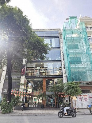 bán nhà mặt tiền sư vạn hạnh q10 - diện tích: 7x19m - 4 tầng - có hđt - giá chỉ 38 tỷ