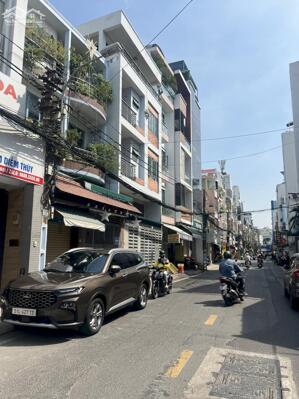 Nhà đẹp đón tết, 3 Tầng, hẻm xe hơi thông Hồ Bá Kiện_Trường Sơn, Quận 10, 32m2, 6.5 Tỷ