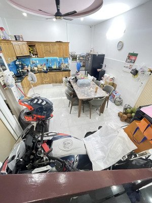 bán nhà sát mt lê trọng tấn - 5x14,5m 4 tầng btct - hẻm xe hơi- nhà mới đẹp ở ngay.