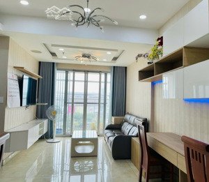 cần bán căn góc 77m2, chung cư scenic valley 1, giá 7,489 tỷ, view nguyễn văn linh, 02pn, tầng 8.