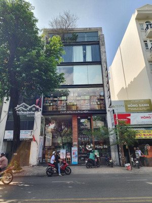 siêu phẩm sân bay ! bán nhà 4 tầng mặt tiền trường sơn - dt: 10 x 22m - hđt: 160tr/th. giá 42 tỷ