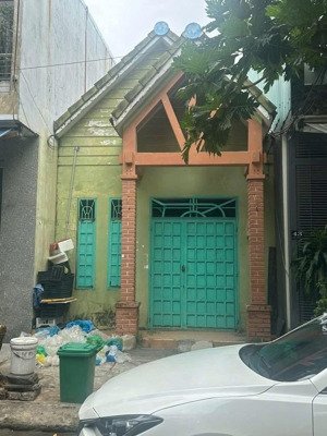 nhà cấp 4 đường hoà minh 7 . - vị trí: kinh doanh, song song đường hồ tùng mậu xác biển nguyễn