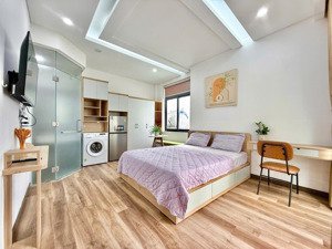 cho thuê căn hộ studio ban công view vip full nội thất gần sân bay tân sơn nhất