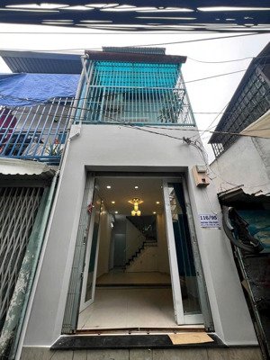 nhà riêng đẹp, nhiều tiện ích ở huỳnh tấn phát, 3,99 tỷ, 32m2, q7, hcm