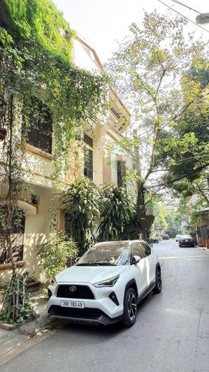 cho thuê nhà riêng ô tô vào nhà 100m2 có nhà 4 tầng 18,5tr khu đô thị resco cổ nhuế