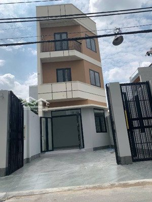 căn góc 2mt,105m2, sát nguyễn duy trinh, ở ngay,3pn, 4wc, mặt tiền 5.5m bao đẹp chỉ 7!38 tỷ thương