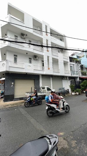 nhà 137/ bình long góc 2 mặt tiền hẻm thông kinh doanh 10m dt 5m x 15m k lộ giới. đúc 4 tấm.