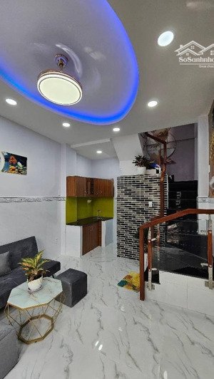 siêu phẩm siêu rẻ 3 tầng hẻm ôtô lạc long quân chỉ hơn 3 tỷ