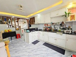 nhà 2 tầng 5x20m cạnh khang điền privia. chỉ 6 tỷ nhỉn