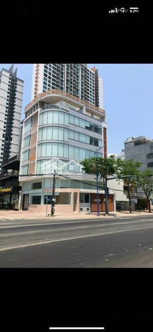 bán gấp văn phòng 5 tầng mt đường đồng văn cống q. 2 dt: 12x20m giá 65 tỷ tl - hđt: 200tr/tháng