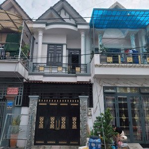 bá nhà trệt lầu hoàn công gần vincom 550 dĩ an