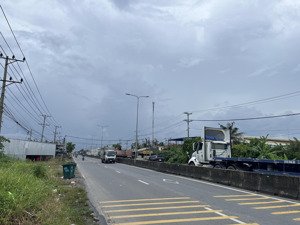 cần bán đất mặt tiền đường 830