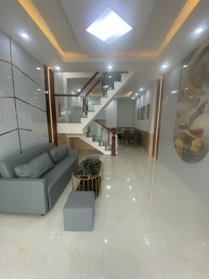 bán nhà đường nguyễn thị búp, quận 12. hẻm thông 5m xe hơi đậu cửa, chỉ 4.4 tỷ thương lượng