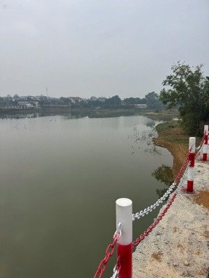 đất bám hồ điều hòa 100m full thô cư, lô góc giá chỉ nhỉnh 2 tỷ rẻ nhất thị trường, sẵn sổ sang tên