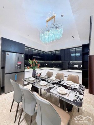 cho thuê nhà đẹp mới xây tại hoà xuân