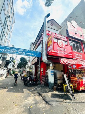 cho thuê góc 2 mặt tiền nguyễn tri phương q10 , 5,5x20m, 3 lầu , giá 70 triệu