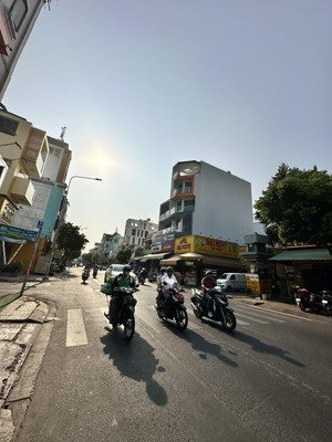 bán nhà mtkd đường độc lập - q. tân phú - dt: 4x25m - nhà cấp 4 - giá: 13.5 tỷ tl