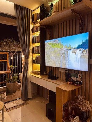 cần bán căn hộ the pegasuite 1 q8 2pn tặng full nội thất thiết kế 600tr ( sổ hồng riêng )