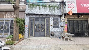 nhà 2 tầng sát làng dhqg tphcm gần dự án bcons city. dt: 80m2. đường 6m kinh doanh tốt. giá: 6.6 tỷ