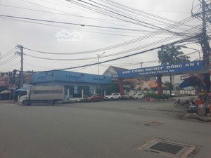 cần bán nhà 4 tầng mặt tiền đường tỉnh lộ 43, tam bình,thủ đức,thuận tiện kinh doanh đa nghành.