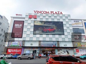 cấp 4 tiện xây mới, 92m, chỉ nhỉnh 6 tỷ, đường 8m, sát vincom quận 9