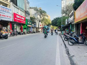 bán nhà mặt phố núi trúc- ba đình 3tầng 1lửng giá nhỉnh 9tỷ