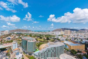 bán giá tốt căn hộ view biển the sóng vũng tàu 2 phòng ngủ giá 2tỷ2. lh 