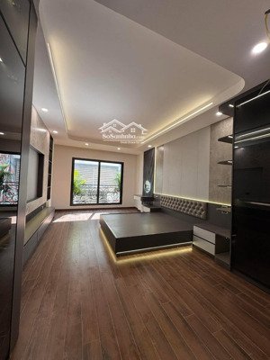 cần bán nhà phố chùa láng quận đống đa thành phố hà nội dt 60m2 x5t,mt4.7m .ngõ rộng ô tô tránh