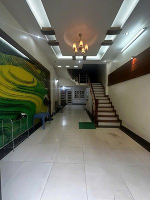 nhà rẻ nhất khu phân lô đại kim,vỉa hè,oto tránh,gần phố 