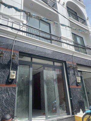 nhà đẹp - 4 tầng giá tốt - hẻm trước nhà 6m