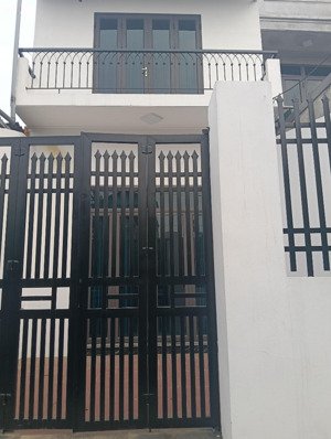 sẵn nhà 2 tầng xã sóc sơn giá chưa đến 3 tỷ cách sân bay nội bài 3km