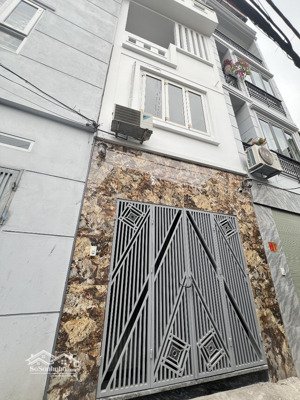 bán nhà #long_biên, nhà đẹp giá rẻ 1 căn duy nhất, 35m2, nhỉnh 6tỷ