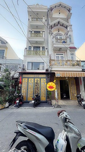 nhà đẹp 5 tầng hương lộ 2 8 .4tỷ (tl) 5 tầng btct, 6pn 6wc, master rộng, sân t