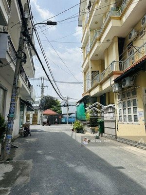 bán nhà mới lâm thị hố, gần 80 m2, 4 tầng, nhà đẹp ở ngay. hơn 6tỷ.