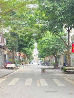 cần bán gấp trước tết lk kđt văn phú, hà đông - 77m, mt 4.5m, ô tô tránh, vỉa hè kinh doanh