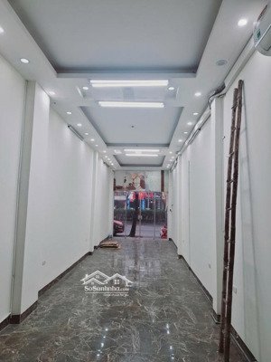 mặt phố nguyễn văn cừ vỉa hè kinh doanh ngày đêm giá 22.5tỷ dt45m x5tầng