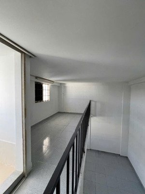 (7919) becamex định hòa. lầu 1 bao sổ, vay: 210 triệu. còn góp 20 năm 400 triệu. toàn quốc mua được