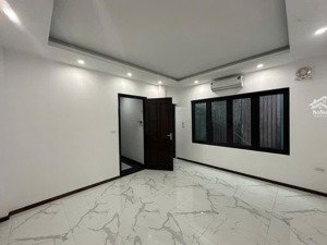 nhà mới xây phố lò đúc lõi quận hai bà trưng căn góc thang máy mặt tiền 6.8m