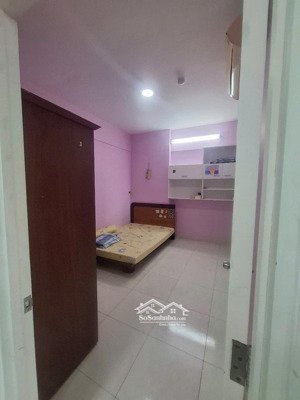 phòng kinh doanh hưng ngân rổ hàng bán đa dạng, không sót căn nào ms diệu