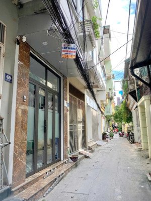 * nhà đẹp võ thị sáu 45m2 - 5 tầng 6 ngủ - mặt tiền 8m