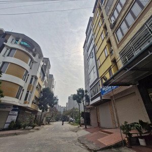 bán nhà vạn phúc- hà đông.
diện tích: 77m- mt 5.5m- 7 tầng thang máy- thông sàn
vị trí làm văn phòn