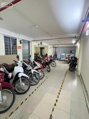 Bán nhà hẻm xe hơi đang làm chdv có 28 phòng 154m2 nguyễn xí bình thạnh