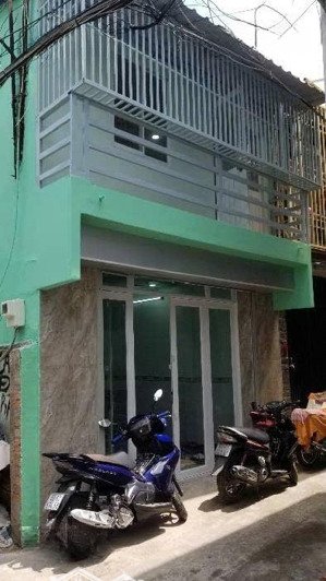 nhà 2 tầng khu vip tân phú - gần lũy bán bích giáp tân bình, quận 11 - giá chỉ nhỉnh 3 đồng!
