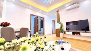 Bán căn hộ CC Hoàng Đạo Thúy, Cầu Giấy, 61m2, 3 ngủ, full Nội thất, Sổ đỏ lâu dài, Ở ngay!