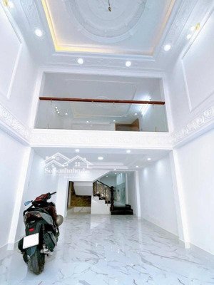 bán nhà mới đẹp mặt tiền kinh doanh trần hưng đạo