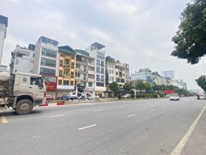 hồng tiến nhà mặt phố. khu vực kinh doanh và cho thuê dòng tiền ổn định. trung tâm long biên