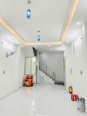 nhà mặt tiền khu phú thọ hòa, tân phú, 4 tầng, dt: 4x14, giá 8,xx tỷ