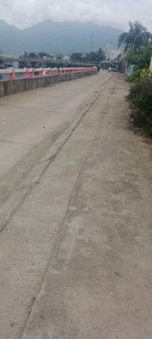 lô đất gần biển, gần sông diện tích 75m2 kiệt ô tô thông bốn phía