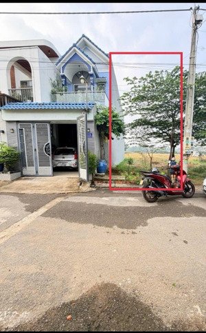 bán lô đất sổ riêng phường biên hoà( hoá an củ). dt: 4x24,3= 98m2. giá: 2tỷ150 bớt lộc