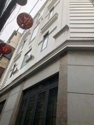 airbnb & chdv đề thám, gần trần hưng đạo quận 1 - 4 tầng, 5 phòng, dòng tiền cao - giá 12,5 tỷ